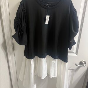 Ashley Stewart Black and White Ruched Sleeve Blouse